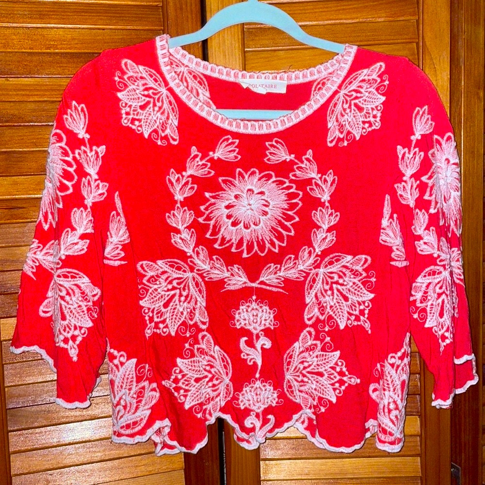 Solitaire Coral White Floral Stitching Blouse